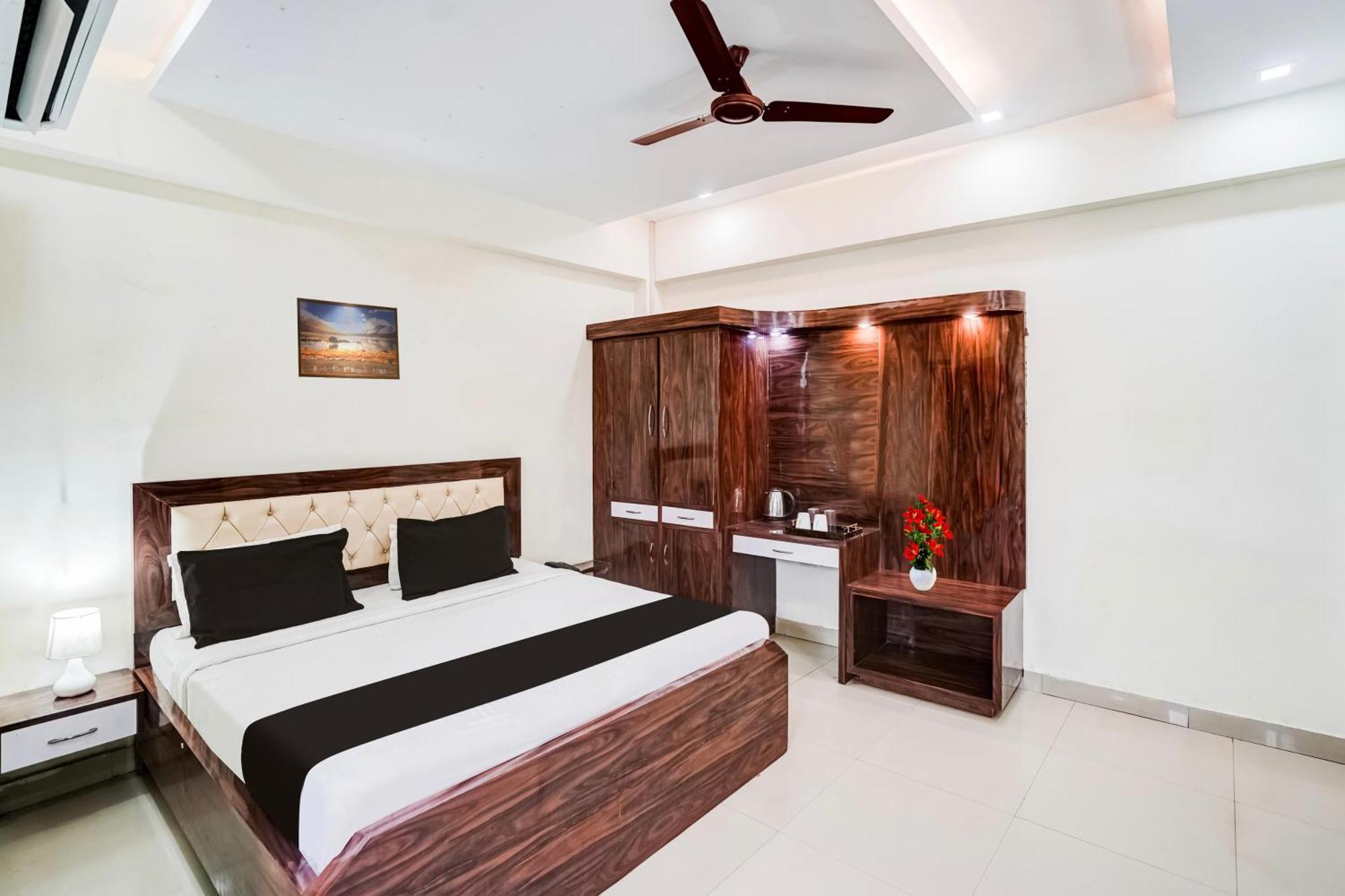 Bijnaur Super Hotel O Sgpgi מראה חיצוני תמונה
