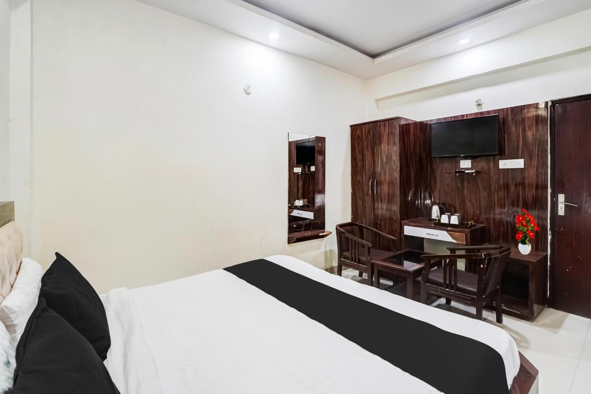 Bijnaur Super Hotel O Sgpgi מראה חיצוני תמונה